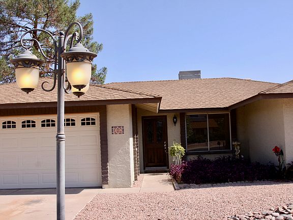2nd image of 218 E Avenida Sierra Madre