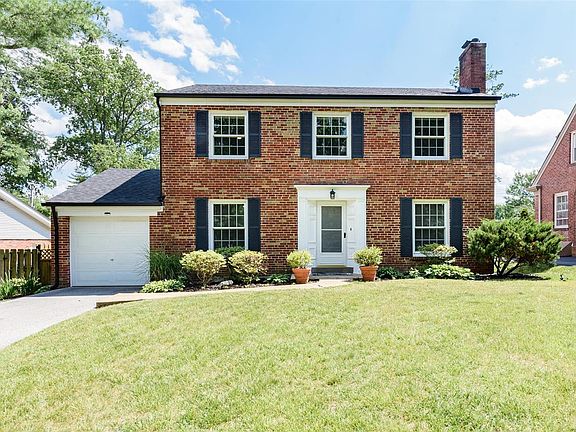 2nd image of 22 Beverly Dr