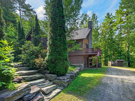 3rd image of 858 Sheldon Hill Road