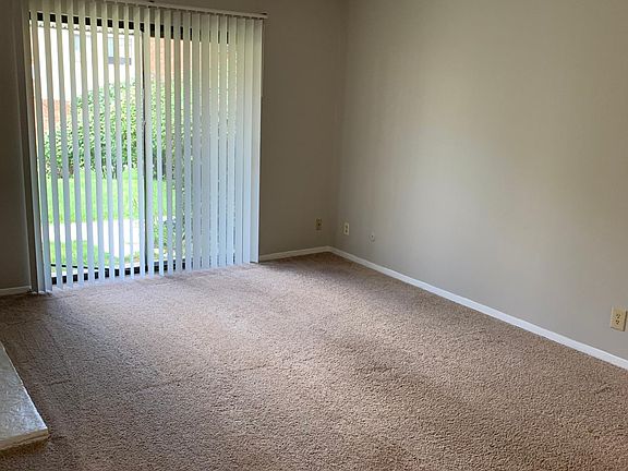 5th image of 1643 Summer Run Dr Unit 24