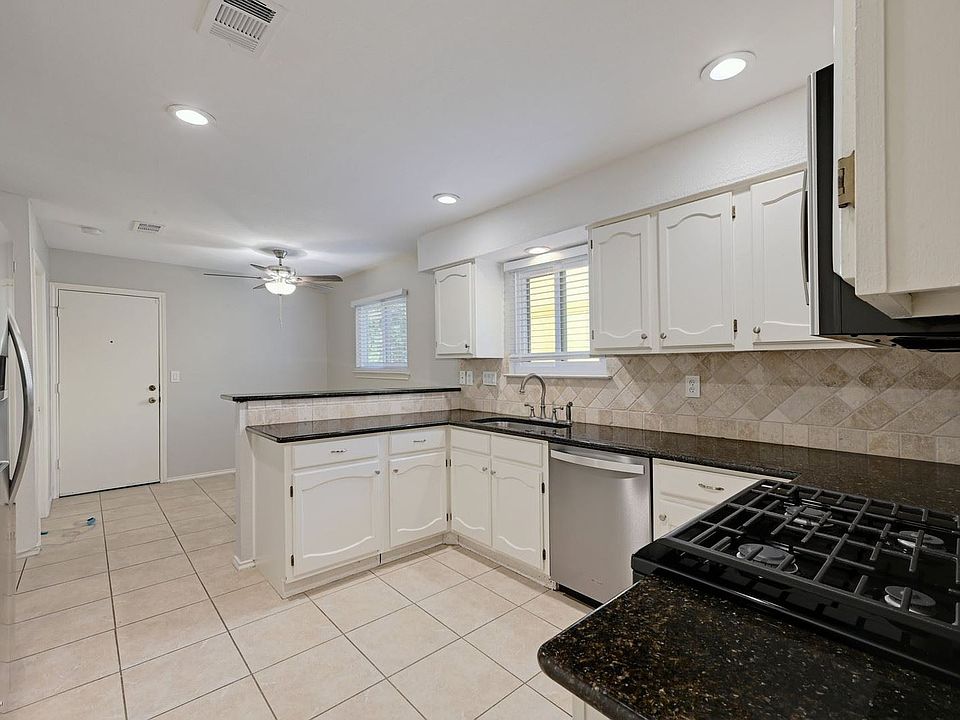 1st image of 12213 Antoinette Pl