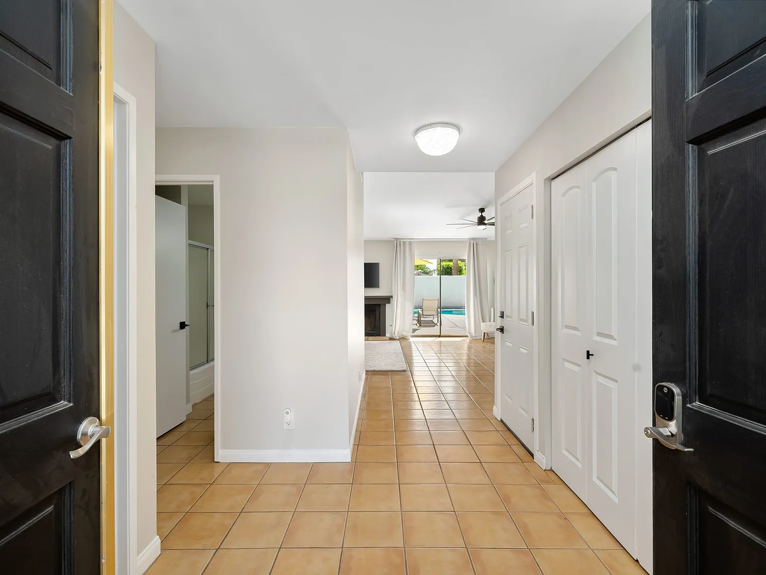 3 bed, 1528 sqft, $3,725 — Photo 4