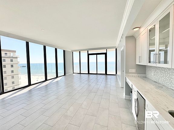 5th image of 533 E Beach Blvd #1005