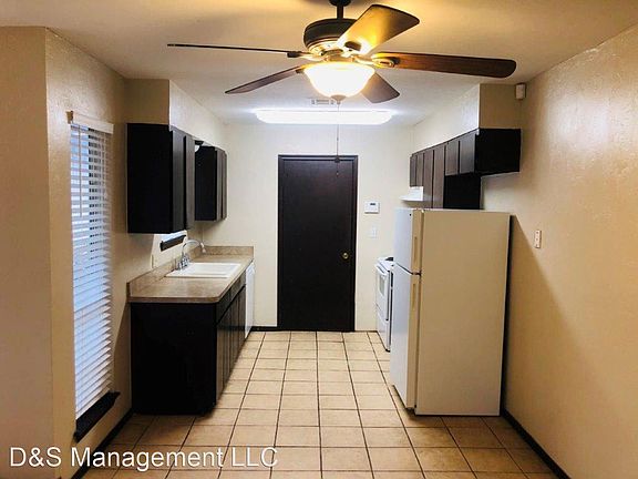 3rd image of 560 SW 93rd St #3813084