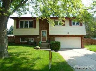 934 Patricia Ann Dr, Dubuque, IA 52003