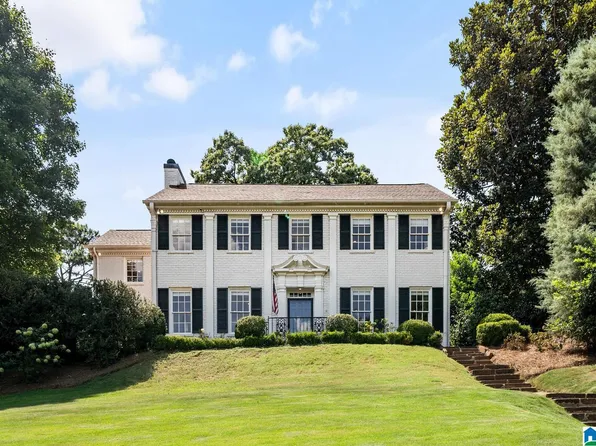 1822 Woodcrest Rd, Birmingham, AL 35209