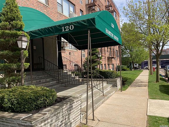 2nd image of 120 Horton Hwy APT C13