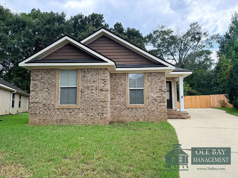 18 Breydon Ct