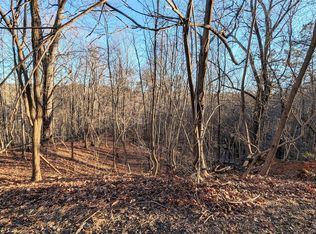 16 Ridgeview Cir, Lake Lure, NC 28746