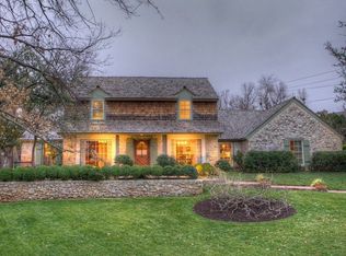 1604 Huntington Ave, Nichols Hills, OK 73116