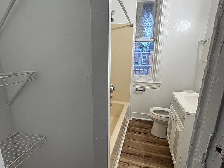 50 W Jackson St #2 — Photo 8