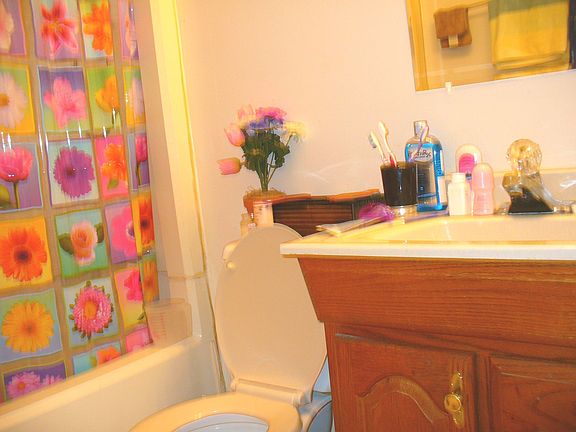 1st. Full Bath