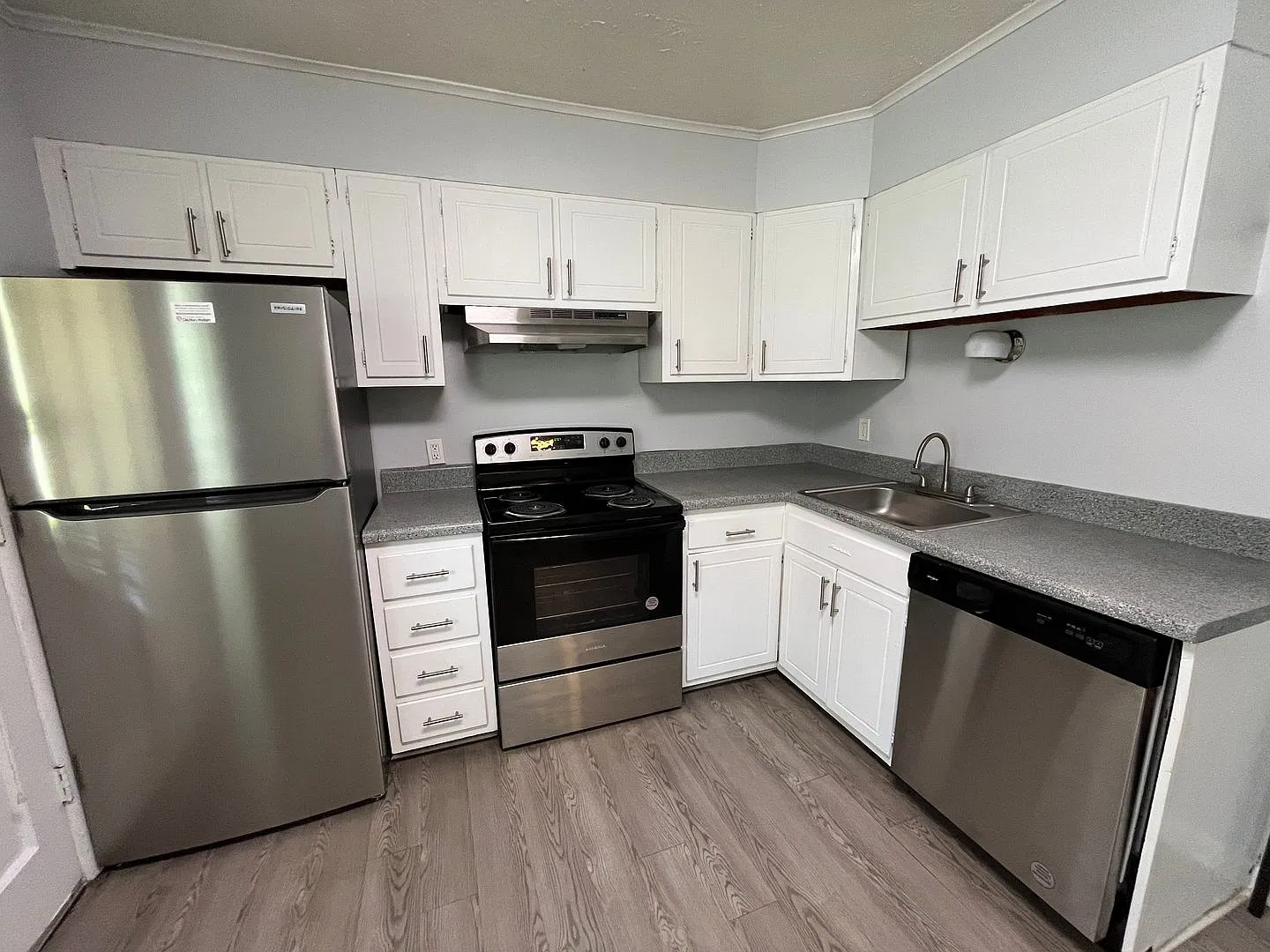 Ivy Creek Apartments — Photo 4