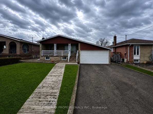 83 Spenvalley Dr, Toronto, ON M3L 1Z2