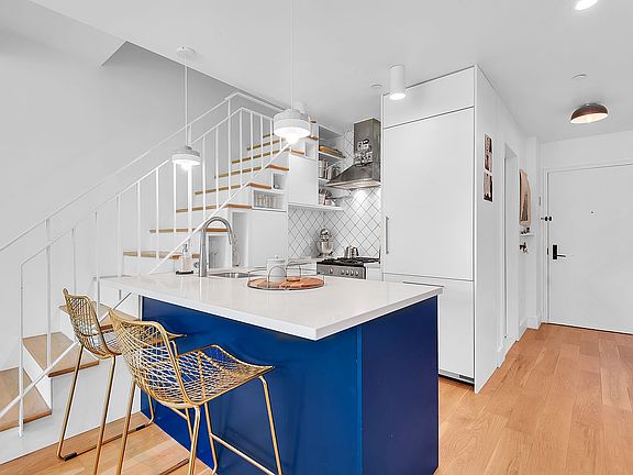 3rd image of 1249 Dekalb Ave #4F