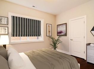 2618 N Halsted St, Chicago, IL 60614