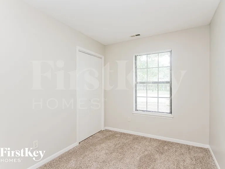 5613 Simmul Ln — Photo 13