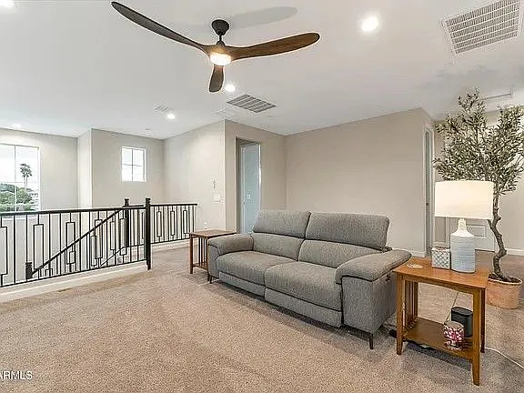5031 E Paddock Pl — Photo 5