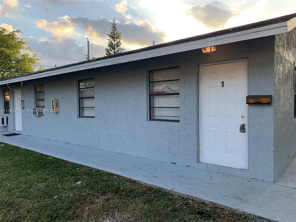 2nd image of 2120 NW 4th St #2
