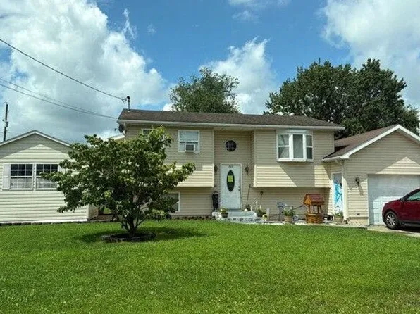148 Peanut St, Derry, PA 15627