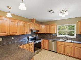 127 Ridgeview Dr, Carriere, MS 39426