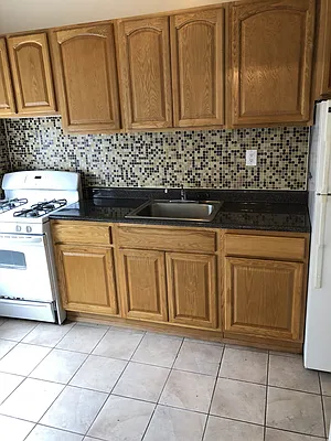 Rented by EXCLUSIVE HOMES REAL ESTATE LLC | media 1