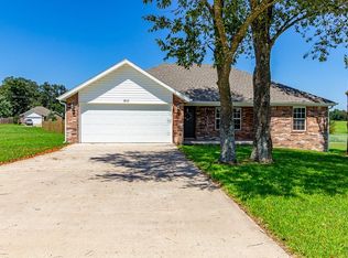 910 Windsor Ct, Gentry, AR 72734