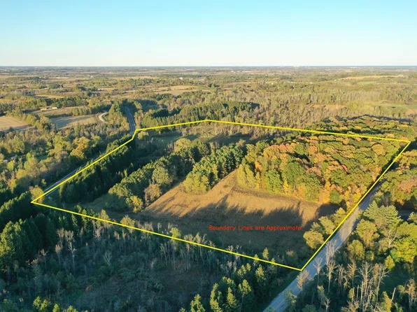 Blueberry Ln, Waldo, WI 53093