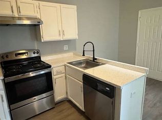 82 Station St #11, Quincy, MA 02169