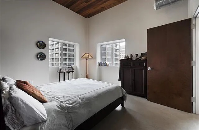 800 Brazos St #1301 — Photo 13