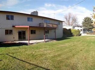 212 Pleasanton Dr, Nampa, ID 83686