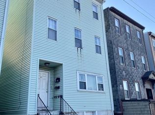 65 Condor St #3, Boston, MA 02128