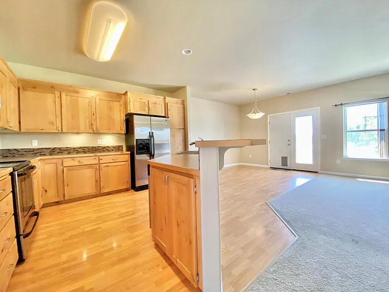 9002 Vialago Pkwy — Photo 6