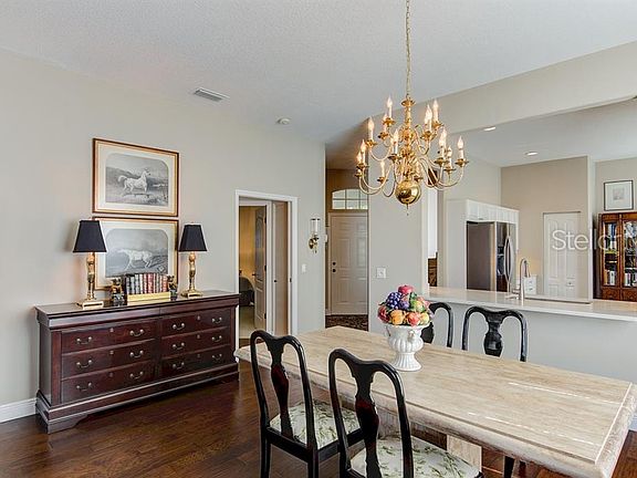 5th image of 845 Chalmers Dr