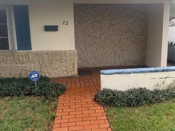 72 NE 206th Ter, Miami Gardens, FL 33179