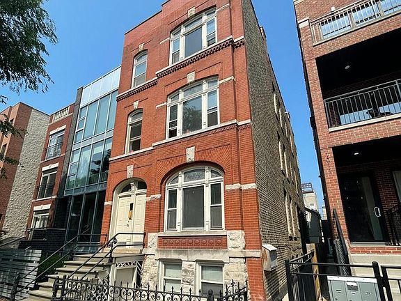 2nd image of 1014 N Winchester Ave #G