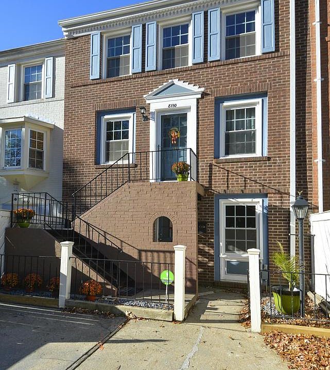 1st image of 8110 Lakepark Dr