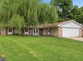 7902 Claudia Dr, Oxon Hill, MD 20745
