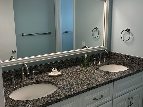 3rd image of 175 SE Saint Lucie Blvd APT 206