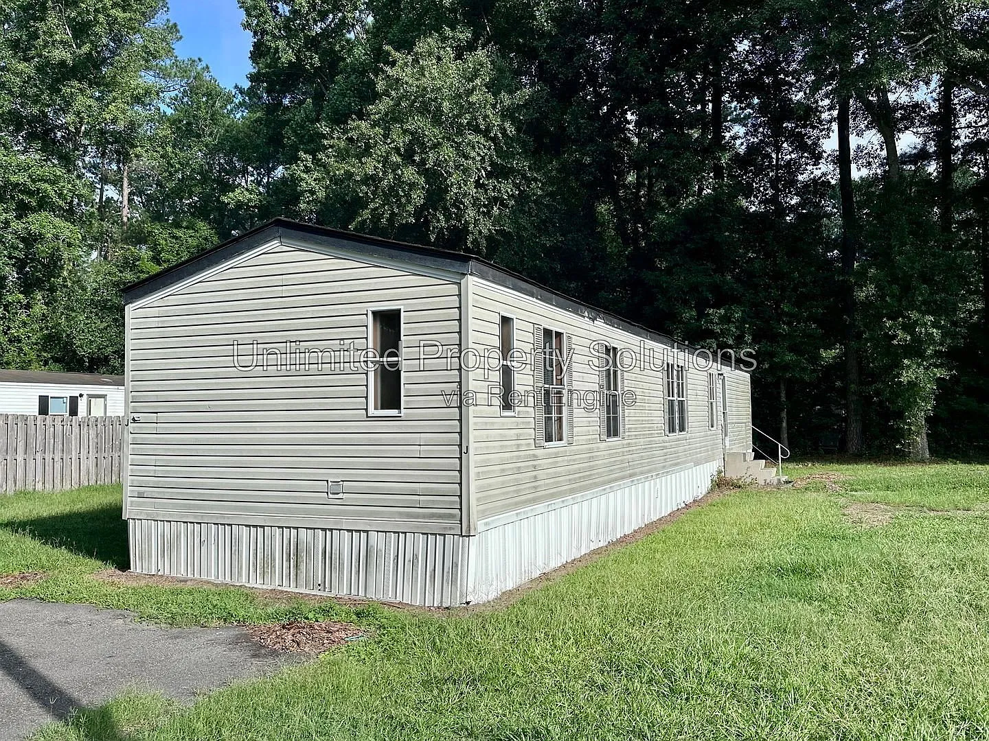 2 bed, 2.0 bath, 985 sqft, $1,250 — Photo 1