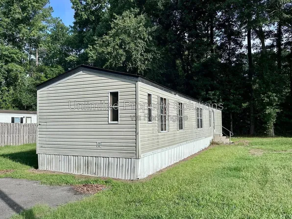 9499 Wendi Dr NE, Leland, NC