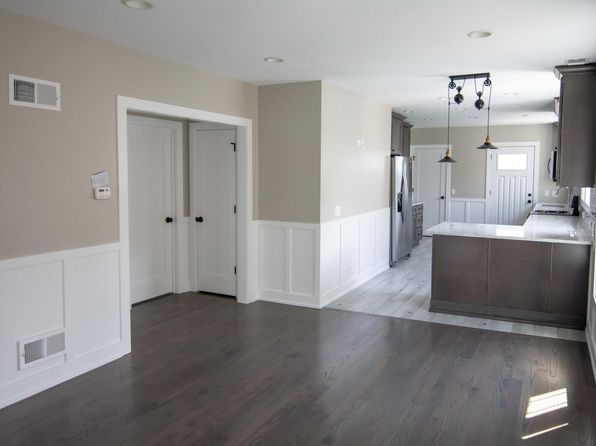 6107 N Washtenaw Ave APT 1