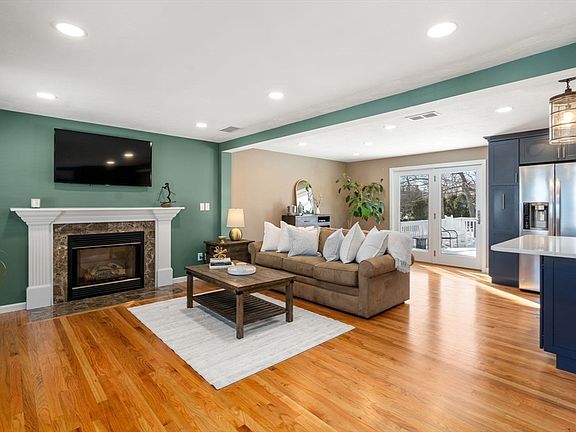 4th image of 9 Davids Island Rd