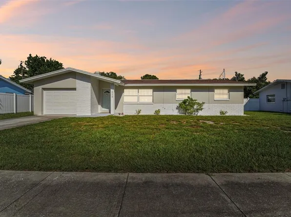 1775 Eaton Dr NE, Clearwater, FL 33756