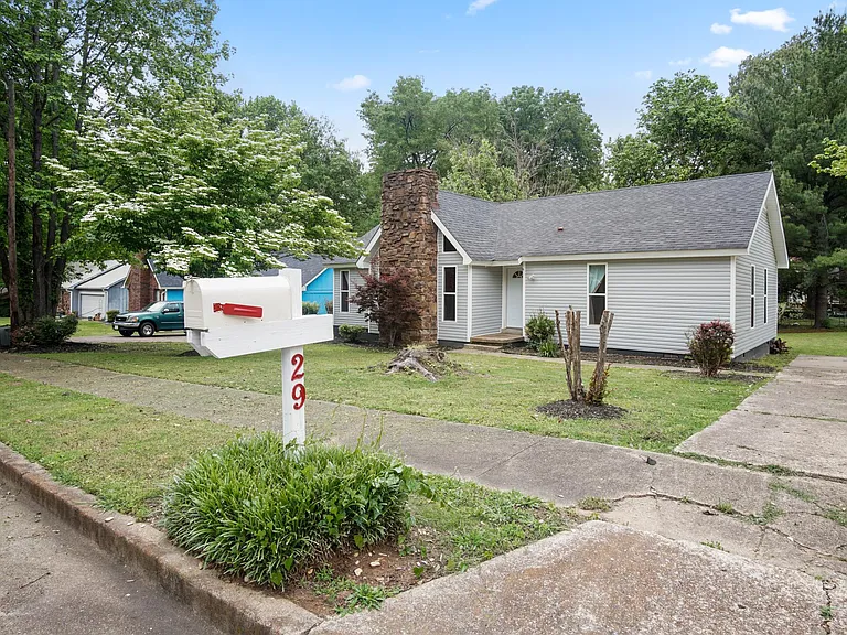 29 Emerson Dr — Photo 22