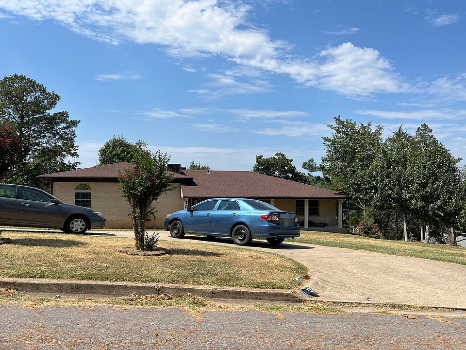 1st image of 1003 N 8th St
