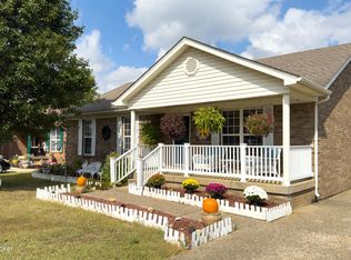 421 Babe Dr, Fairdale, KY 40118