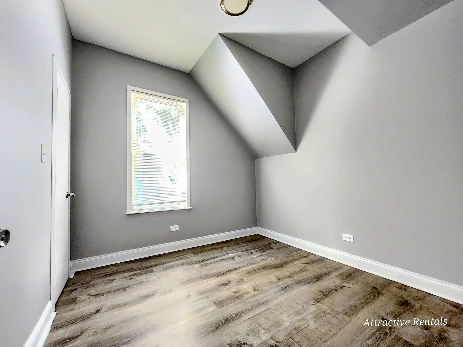 3 bed, $1,500 — Photo 3