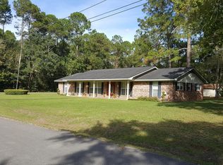 6916 Springwater St, Moss Point, MS 39563