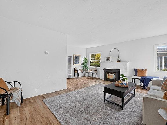 5th image of 115 Fairhaven Ct